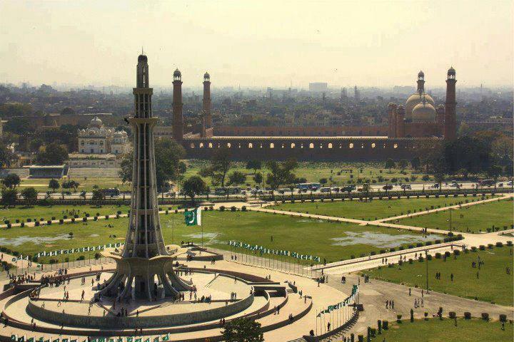 Minar i Pakistan and Badshahi Masjid